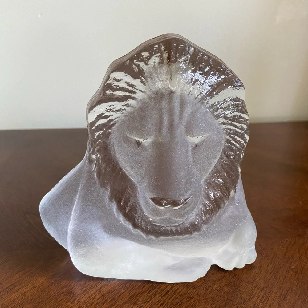 Vintage Viking handmade art glass lion sculpture/bookend/paperweight